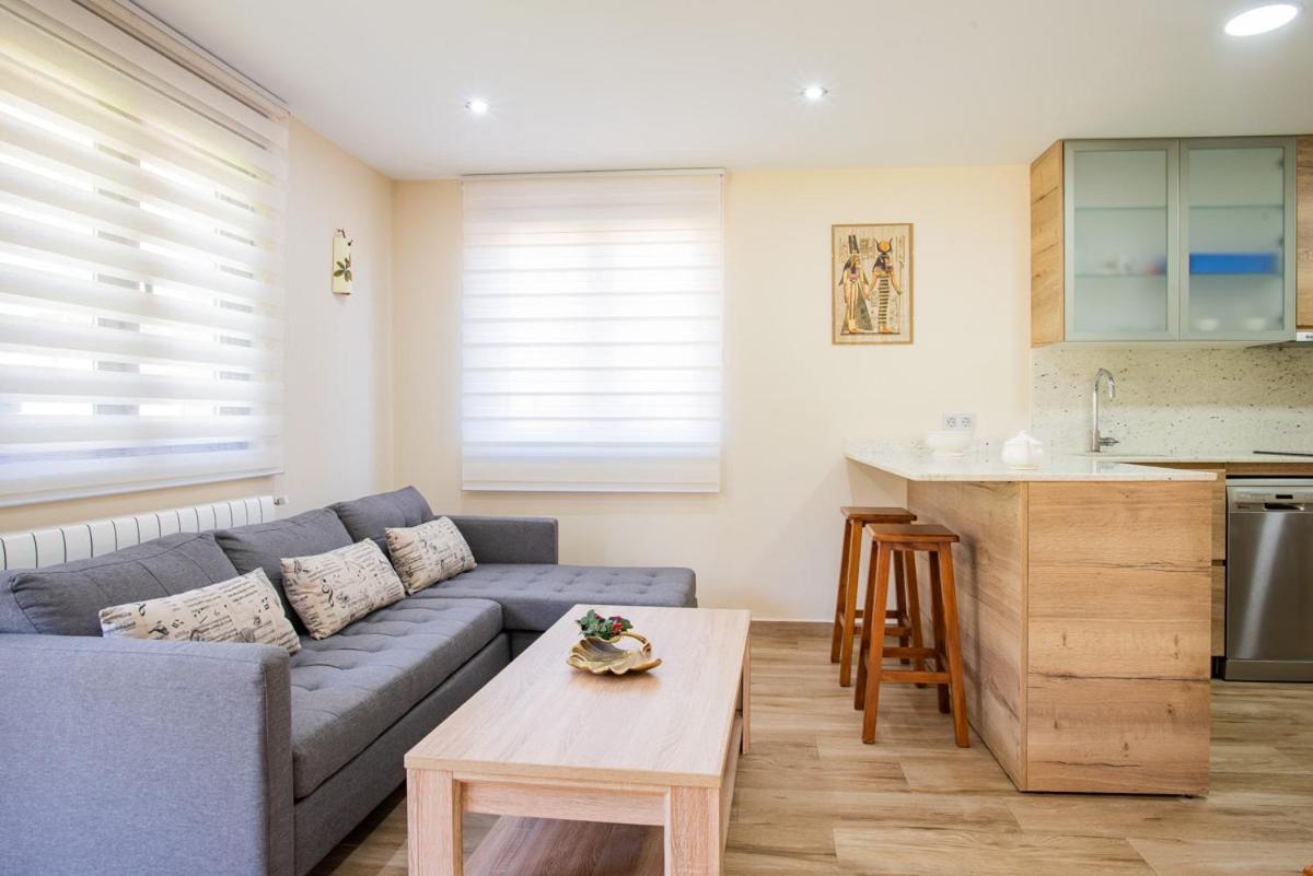 Apartamentos La Cortina Cangas de Onis Bagian luar foto